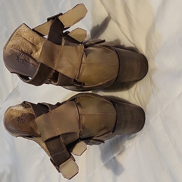 FREEBIRD BOOTIE SIZE 8 - Picture 6 of 10